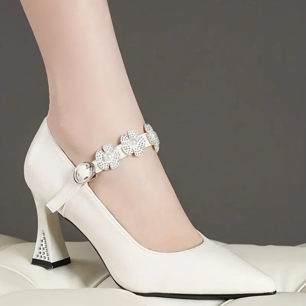 NWOT Mary Jane White Patent Faux Croc Leather Pointy Toe Triangle Block Heel 38